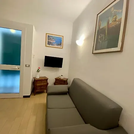 아파트 La Rosa 리바 트리고소